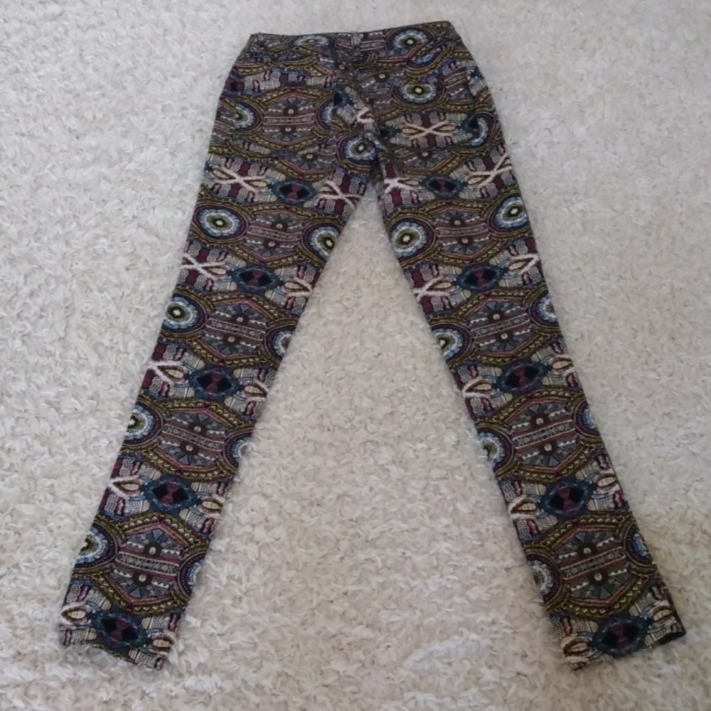 Marisa Pants. - Picture 2 of 7